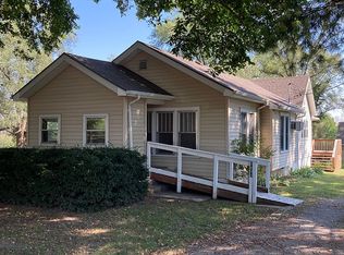 3605 Chris Hessler Rd, Saint Joseph, MO 64506