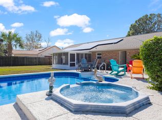 402 Kent Ln, Destin, FL 32541