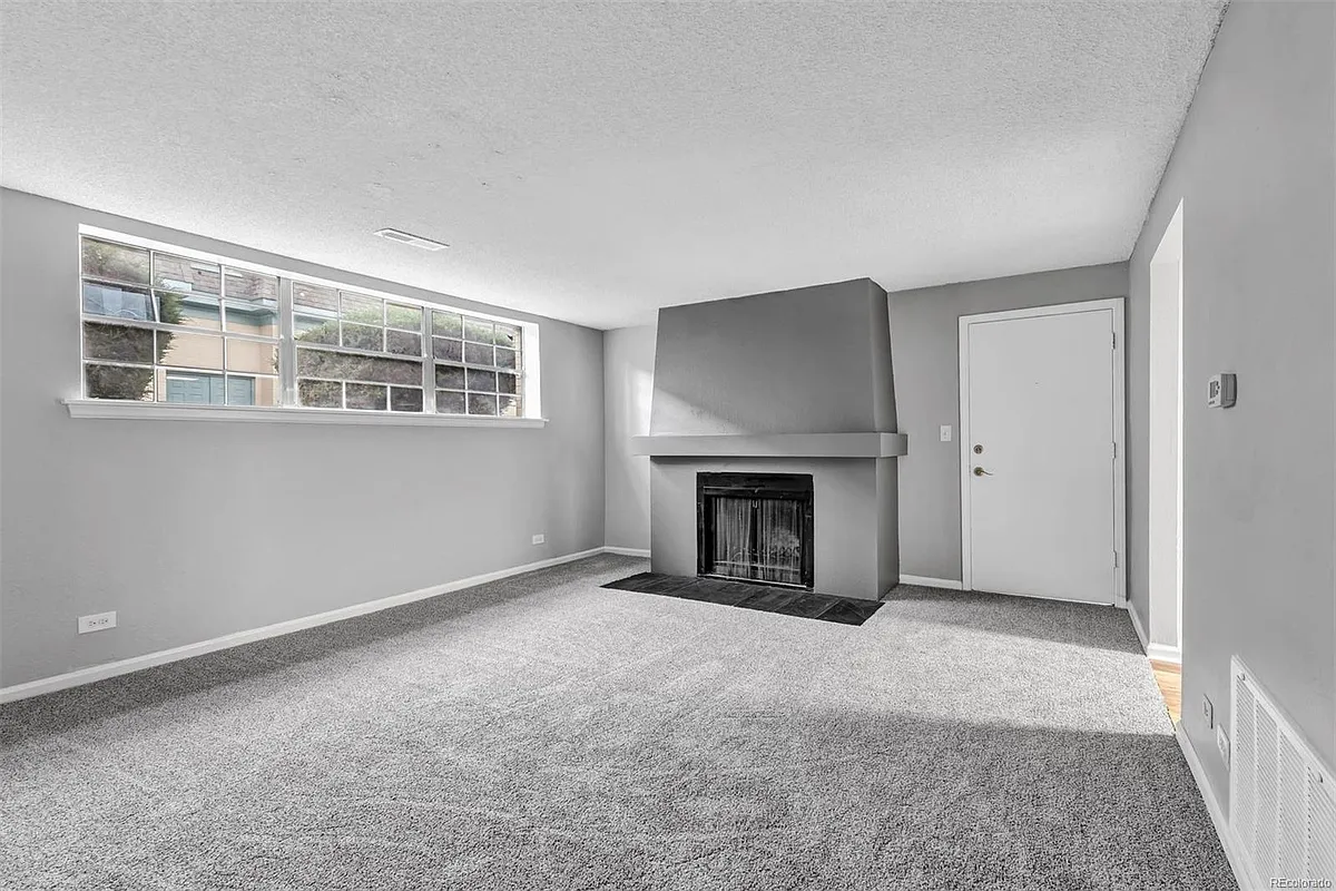 Building Photo - 9330 E Girard Ave #7