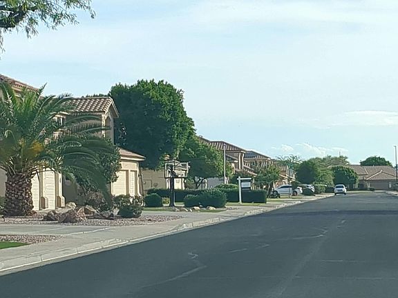 5th image of 664 W Juanita Ave