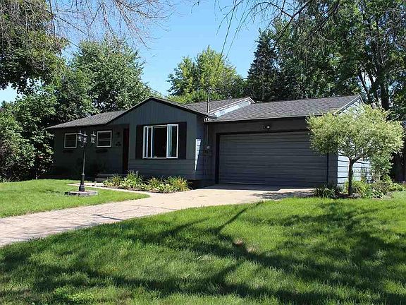 3rd image of 1409 Watson Rd