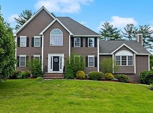 5 Foster Cir, Reading, MA 01867