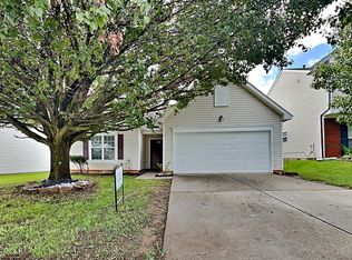 730 Almora Dr, Charlotte, NC 28216