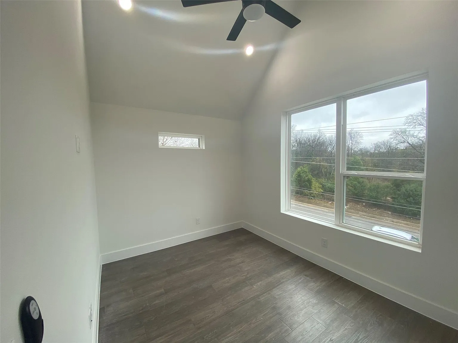 4 bed, 3.0 bath, 2153 sqft, $3,595 — Photo 3