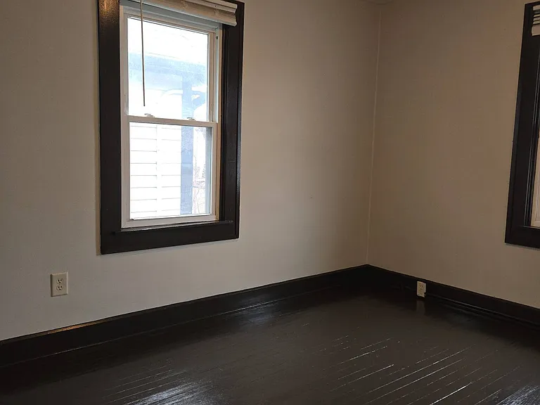 303 N State Ave — Photo 12