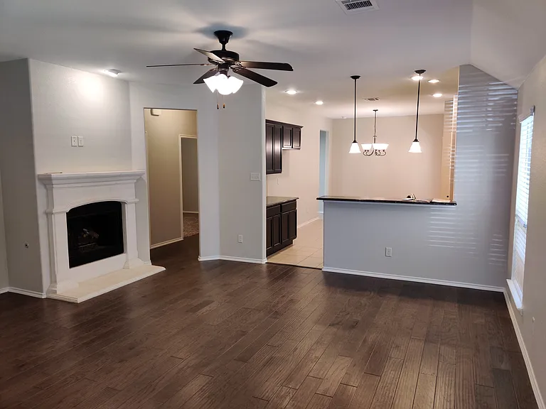 9901 Pronghorn Rd — Photo 5