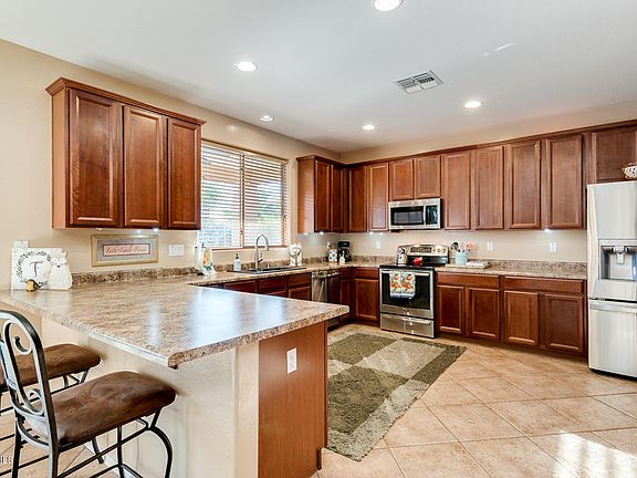 5th image of 12840 N 149th Dr