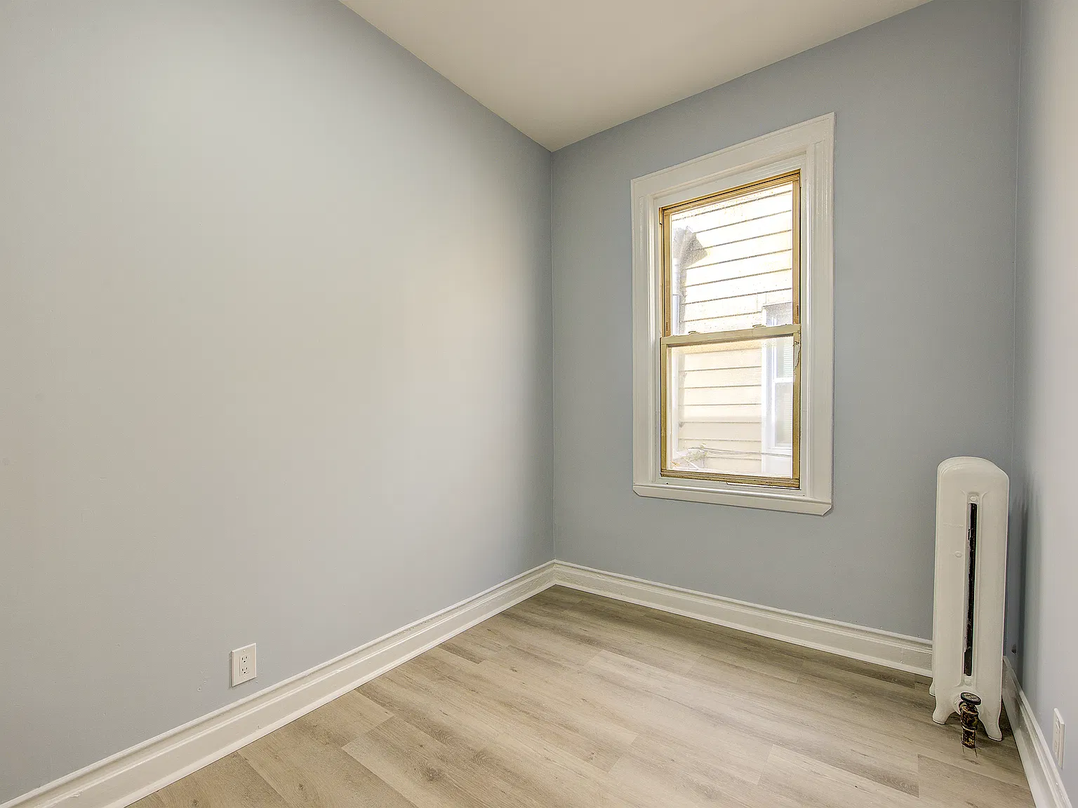 3 bed, 819 sqft, $3,500 — Photo 4