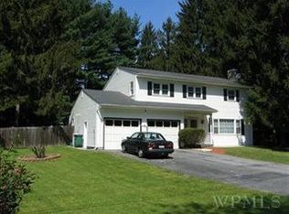 1 Clyde Ct, Hyde Park, NY 12538