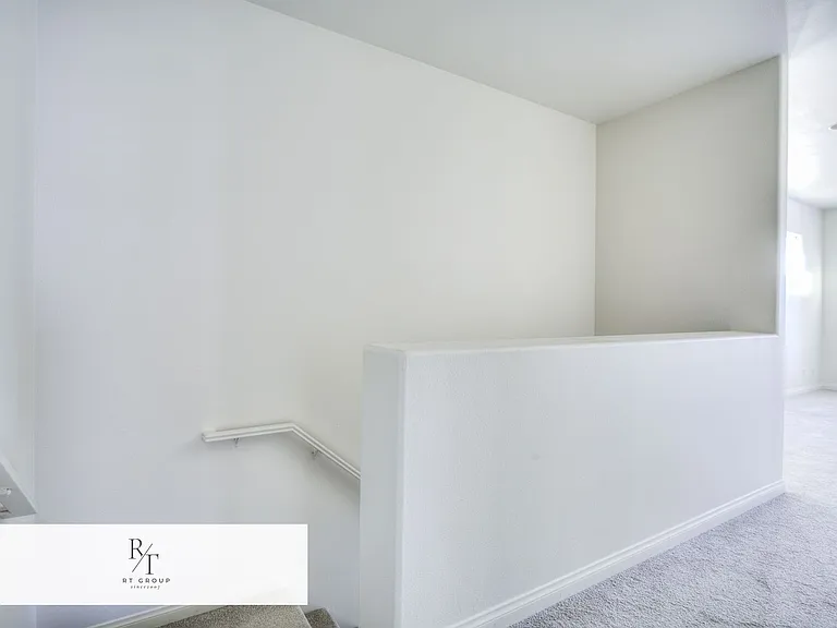 515 Florence Ave — Photo 11