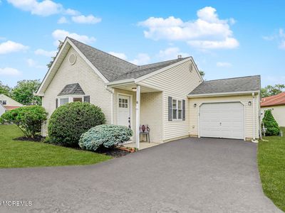 46 Edgeware Close #1000, Freehold, NJ, 07728