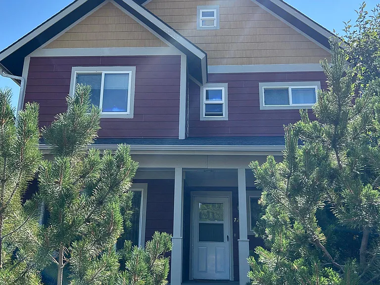 726 N 15th Ave — Photo 1