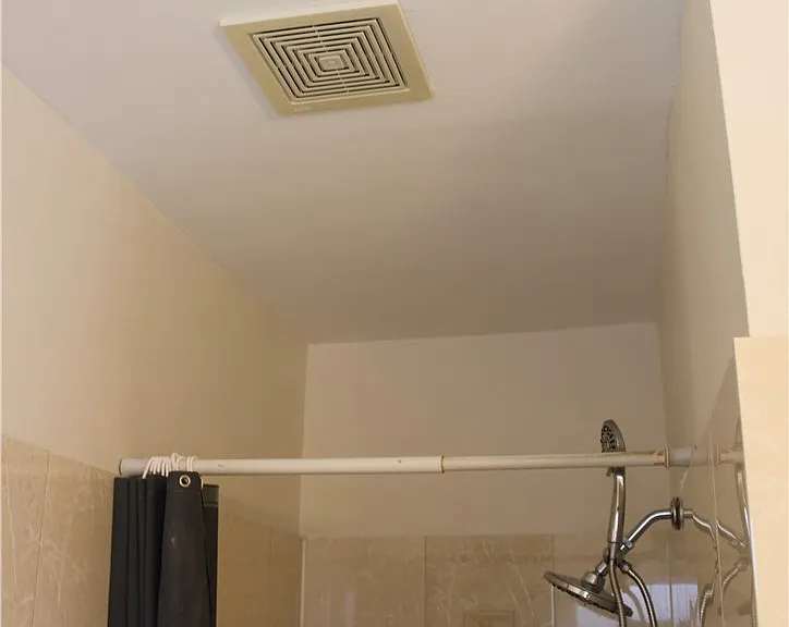5192 Robinwood Dr — Photo 24