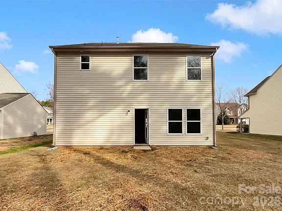 5th image of 127 Emily Crest Ln