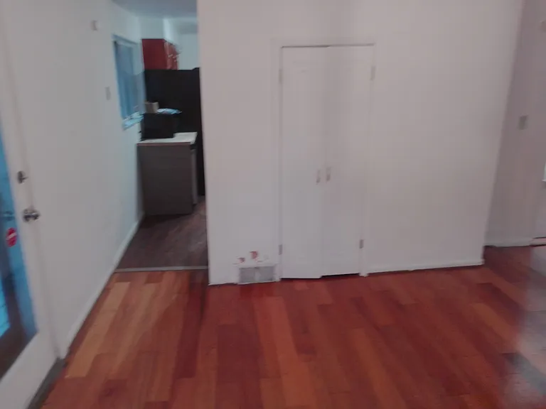 411 Noble St — Photo 18