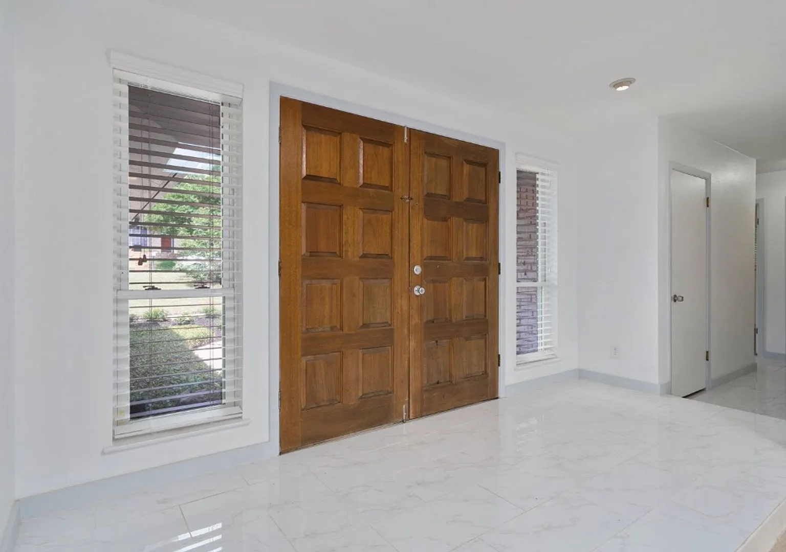 11651 River Oaks Trl, Austin, Texas 78753 — Photo 4