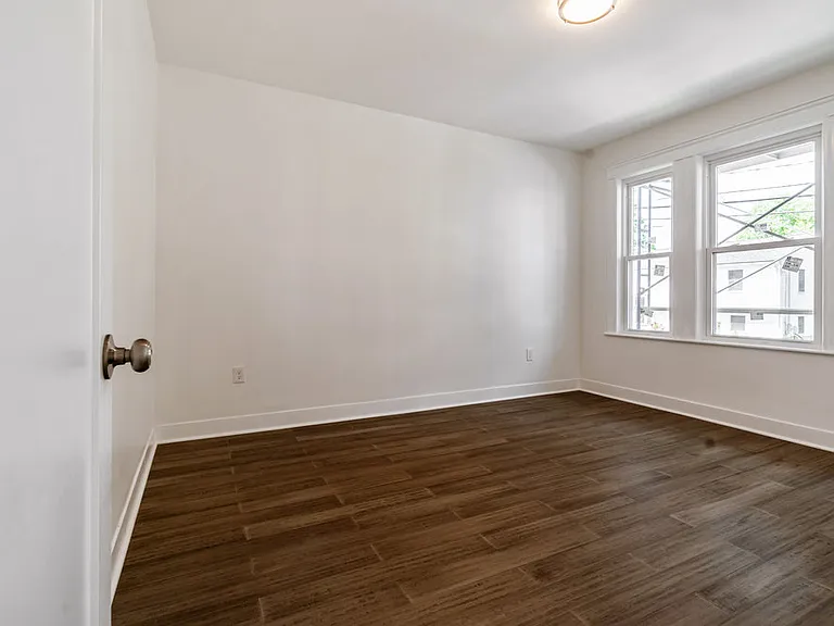 82 Ballou Ave #3 — Photo 22