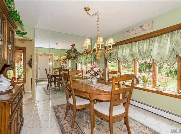 5th image of 53 Woodview Ln