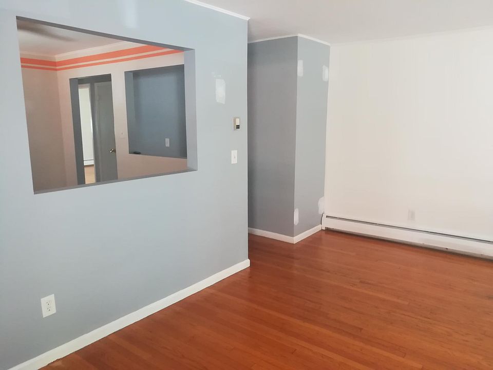 1st image of 153 Mason St
