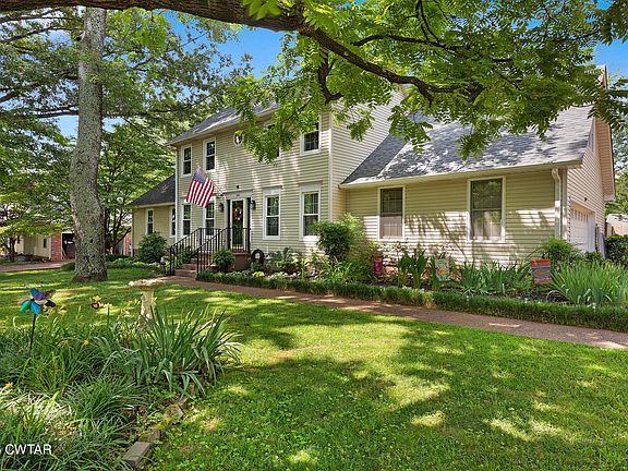 3rd image of 254 Ramblewood Dr