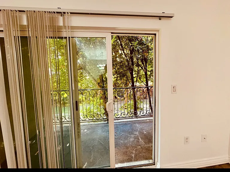 303 W Verdugo Ave #211 — Photo 13