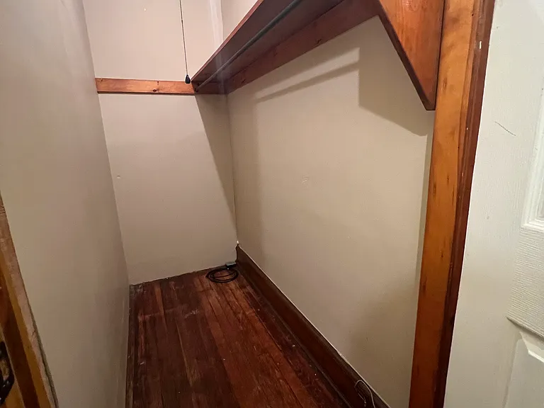Walk in Closet