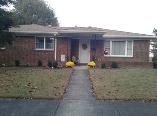 205 E 9th St, Metropolis, IL 62960