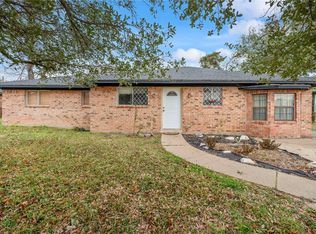 3302 Oregon Trl, Bryan, TX 77803