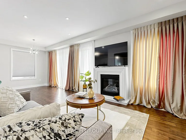 29 Frederick Pearson St — Photo 14