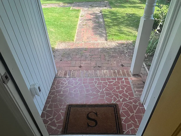 319 Mimosa Dr — Photo 16