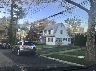 1033 Burton St, Whitestone, NY 11357
