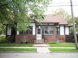 518 Lindsay St, Waukegan, IL 60085