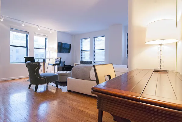 Rented by WAM Partners - William Moses Co. | media 24