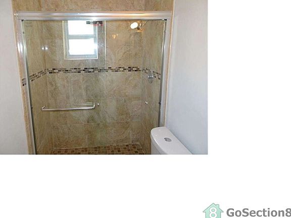 5th image of 1641 NW 28th Ave
