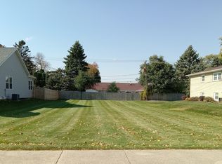 70 S Weston Ave, Elgin, IL 60123