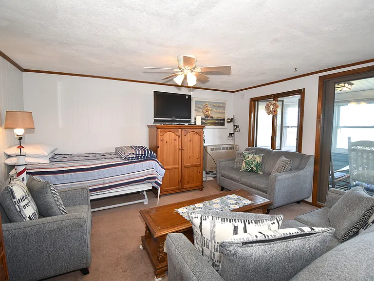 14 Tellier Rd — Photo 36