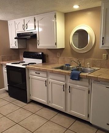 4th image of 518 Elmira Ave