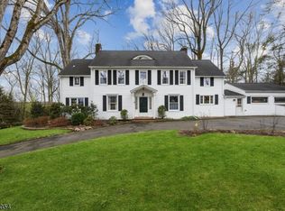 14 Hilltop Cir, Morristown, NJ 07960