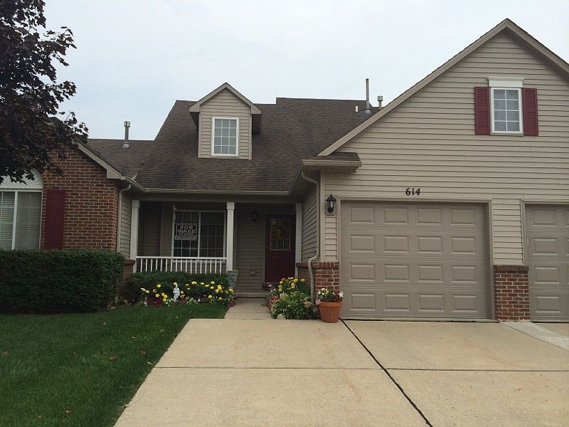 1st image of 614 Woodberry Ln