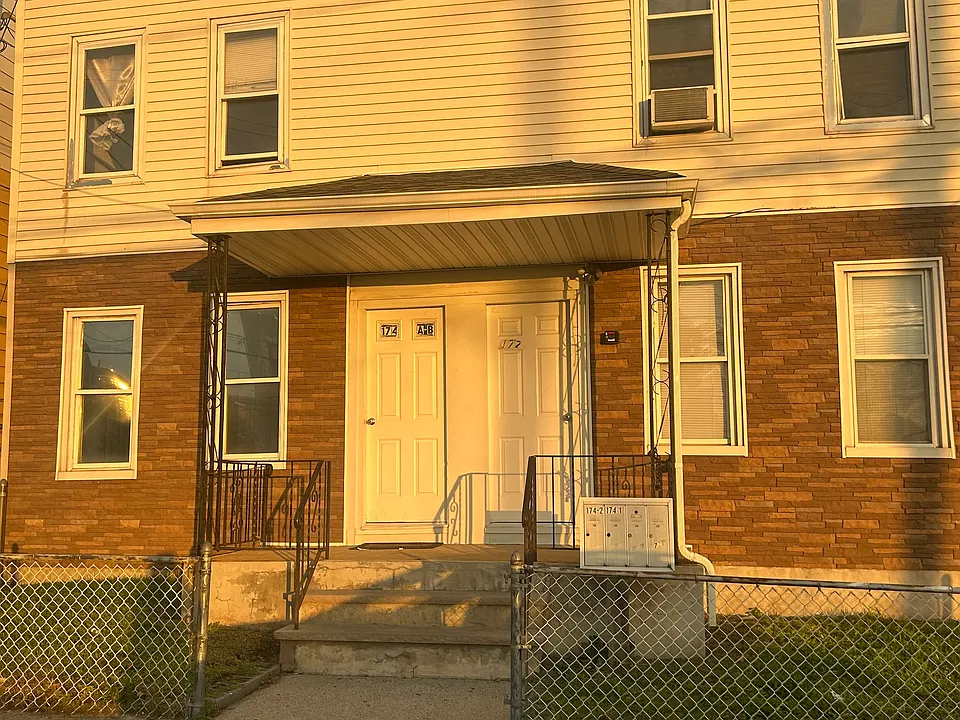 172 Grant St