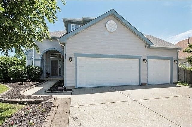 1st image of 407 Farmwood Ct