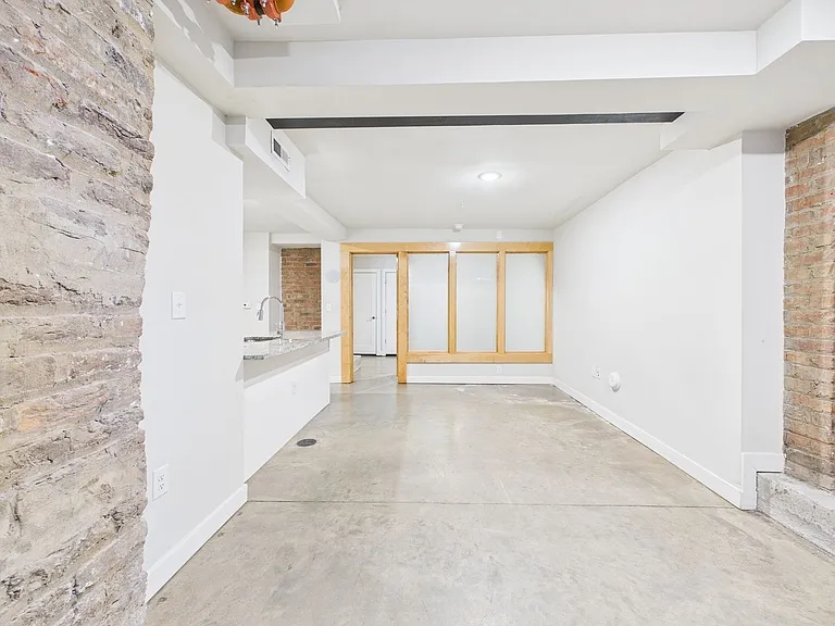 10 Walnut Aly — Photo 28