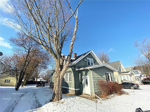 2nd image of 102 Evans St