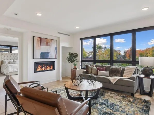 222 Ferndale Rd S Unit 203, Wayzata, MN 55391