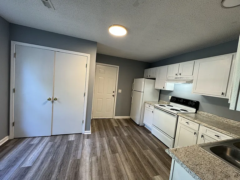 808 Royal St #A — Photo 3