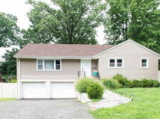 415 Fairway Dr, Leonia, NJ