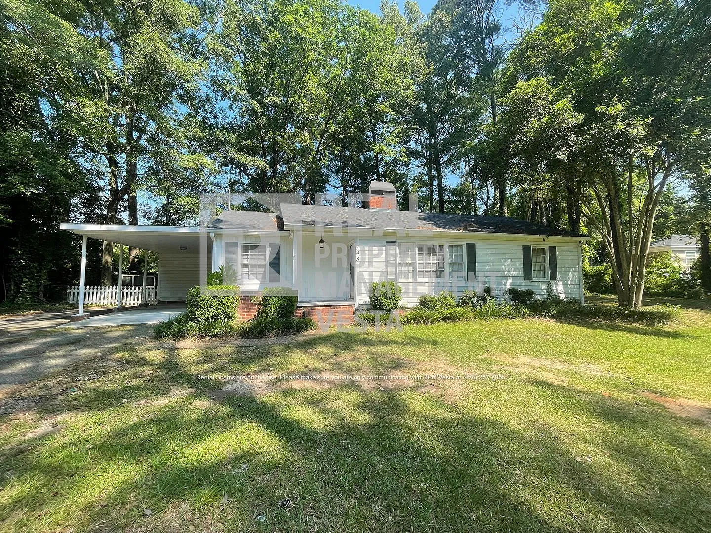 3 bed, 2.0 bath, 1300 sqft, $1,550 — Photo 1