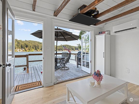 3rd image of 1207 Summit Lake Shore Road NW