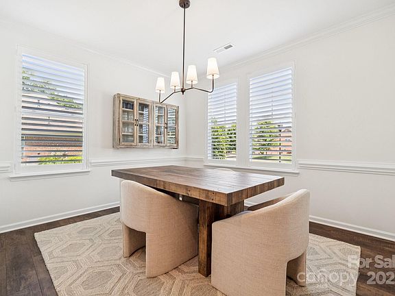 4th image of 8729 Mullis Forest Ct