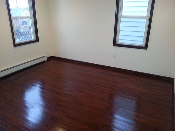 2nd image of 11332 209th St